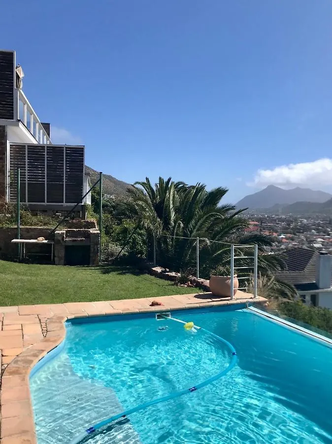 Above The Sea Apartment Fish Hoek 0*,